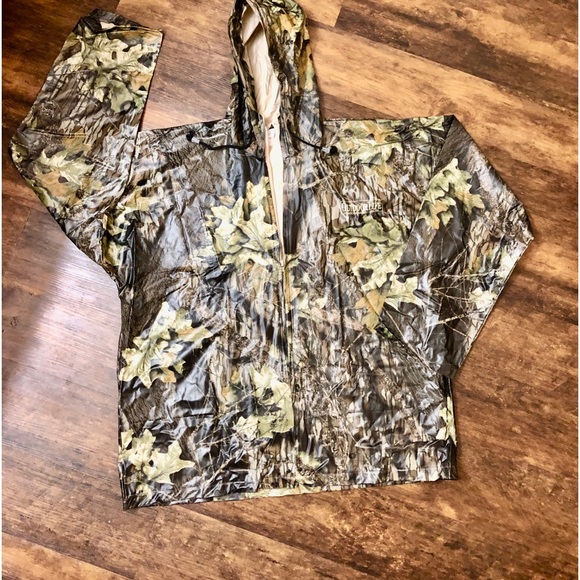 Outdoor Life Mossy Oak Break Up Camo Hooded Rain Jacket One Size Fits All - Picture 3 of 8
